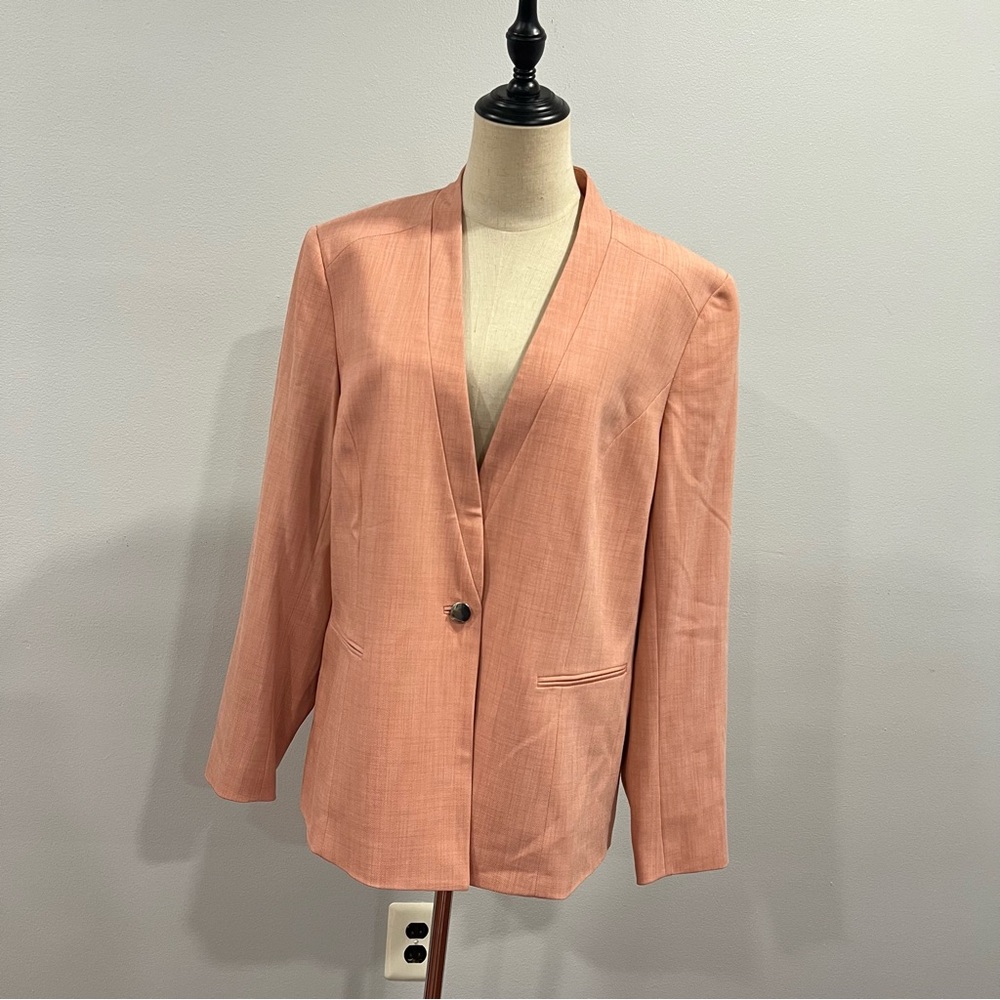 Anne Klein Red Pear / Bright White Long Sleeve Single Button Blazer - Reemoly